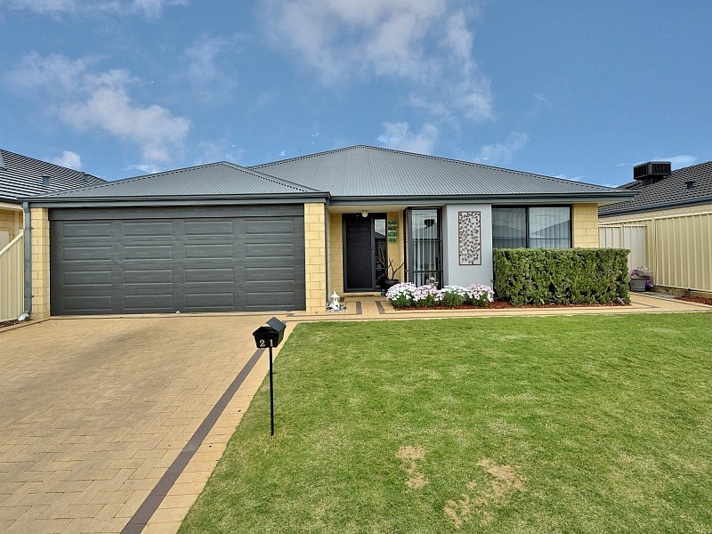 21 Highcliffe Circle, Lakelands WA 6180