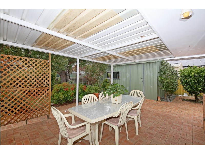 14 Regent Drive, Wannanup WA 6210