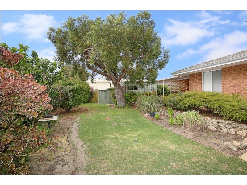 14 Regent Drive, Wannanup WA 6210