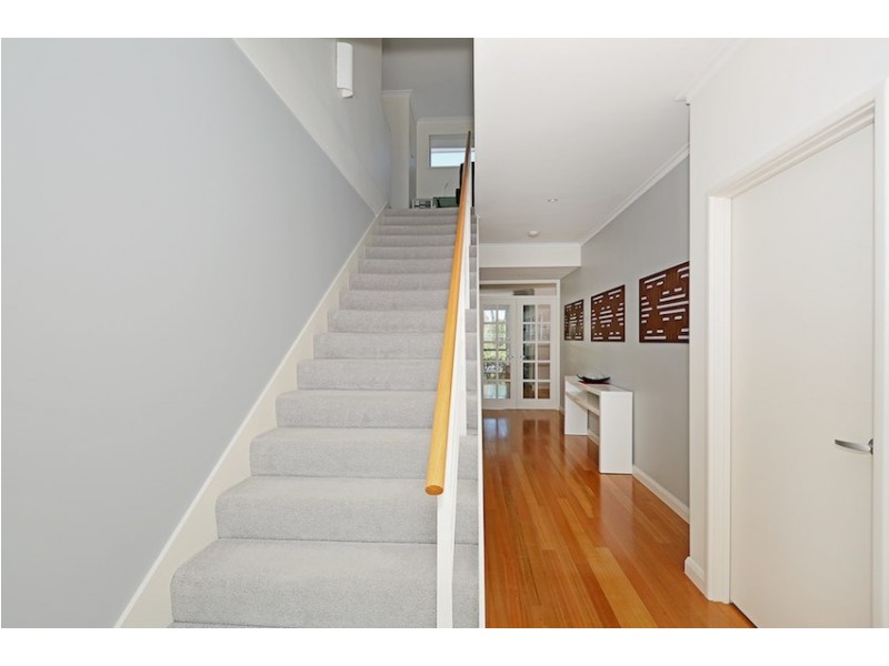 16 Middleton Loop, Meadow Springs WA 6210