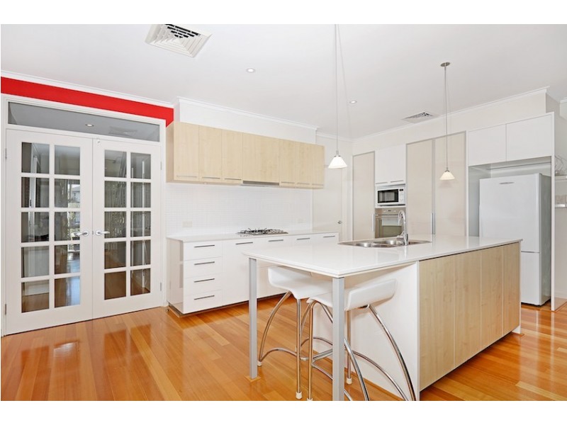 16 Middleton Loop, Meadow Springs WA 6210