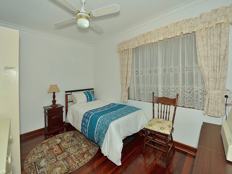 12 Priam Road, Silver Sands WA 6210