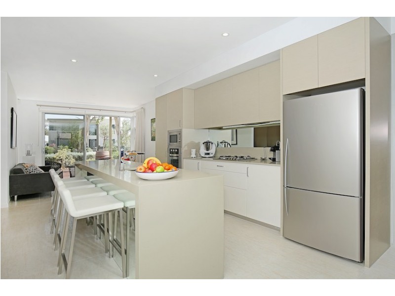 31 Whimbrel Crescent, Mandurah WA 6210