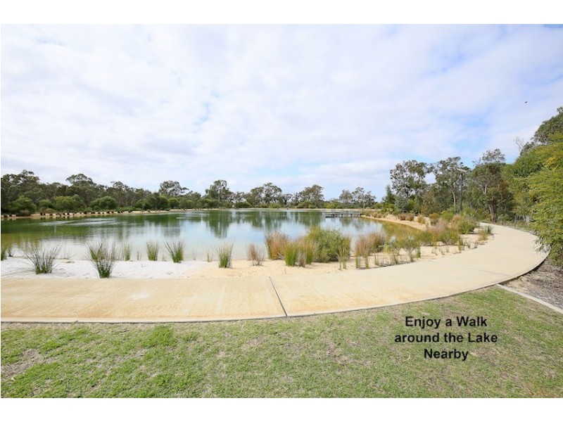 31 Whimbrel Crescent, Mandurah WA 6210