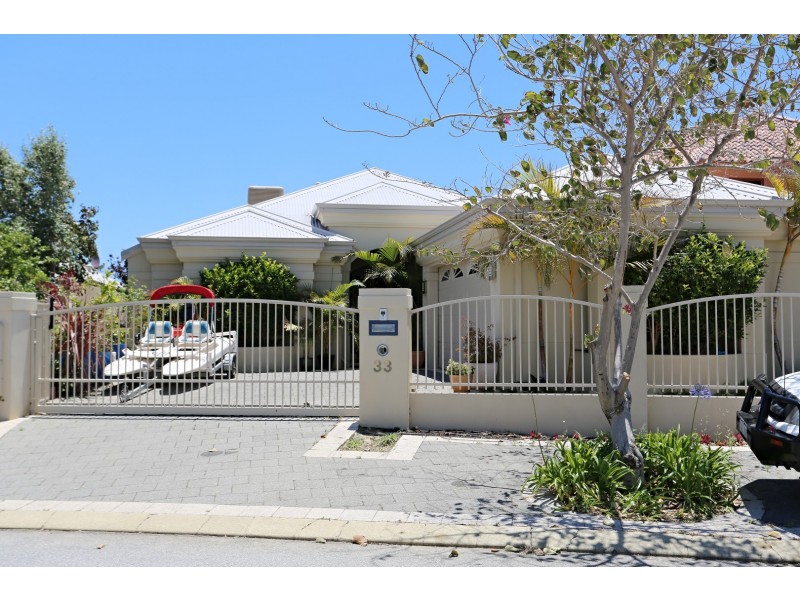 33 Aztec Island Retreat, Halls Head WA 6210