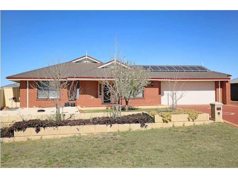 15 Maddox Vista, Lakelands WA 6180