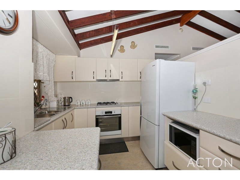1/5 Kanya Place, Coodanup WA 6210