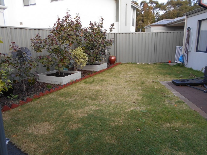 2B Butcherbird Loop, Erskine WA 6210