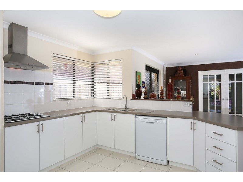 24 Adriana Way, Halls Head WA 6210