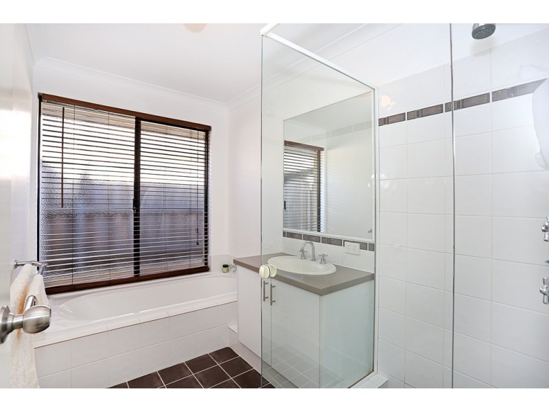 24 Adriana Way, Halls Head WA 6210