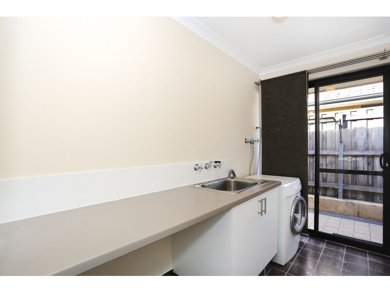 24 Adriana Way, Halls Head WA 6210