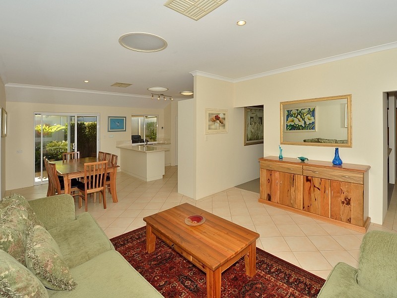 13 Onslow Court, Erskine WA 6210