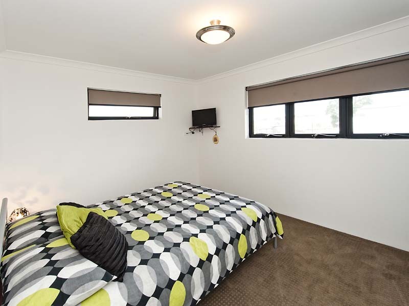 7 Yilberra Drive, Falcon WA 6210