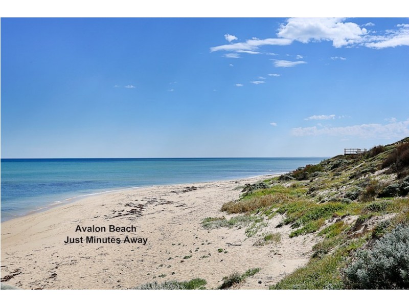 4 Linley Road, Wannanup WA 6210