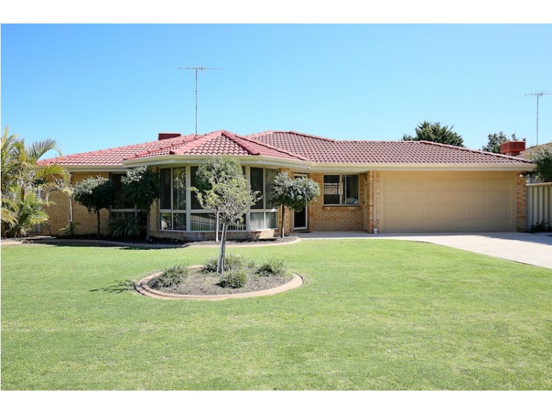 6 Oakmont Avenue, Meadow Springs WA 6210