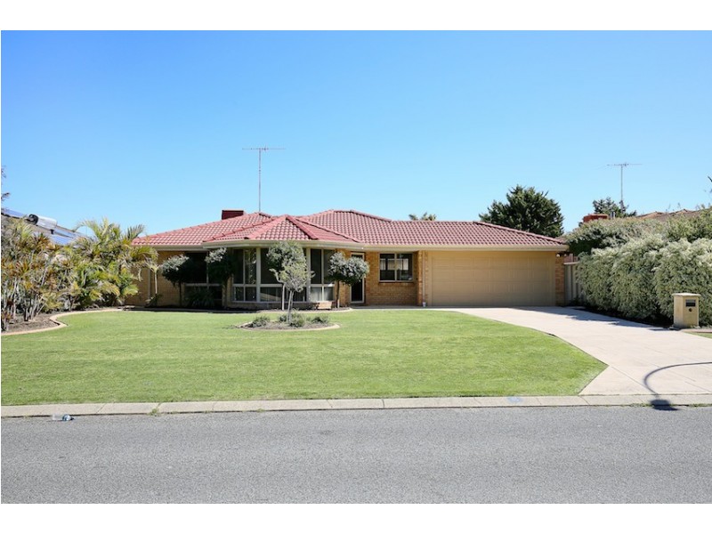 6 Oakmont Avenue, Meadow Springs WA 6210