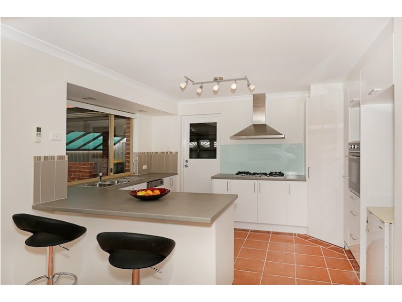 3 Cuvier Place, San Remo WA 6210