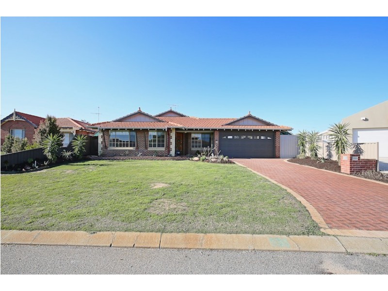 3 Cuvier Place, San Remo WA 6210