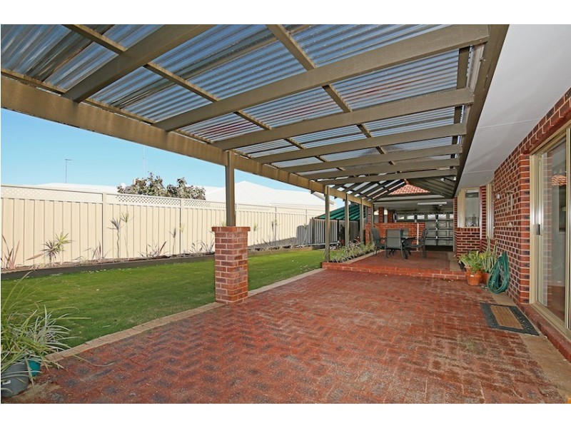 3 Cuvier Place, San Remo WA 6210