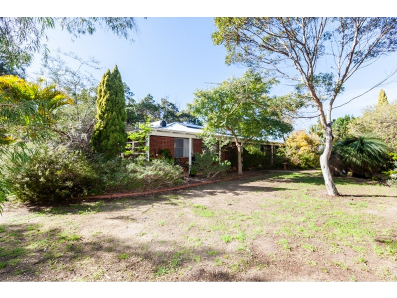 27 Nutbush Avenue, Falcon WA 6210