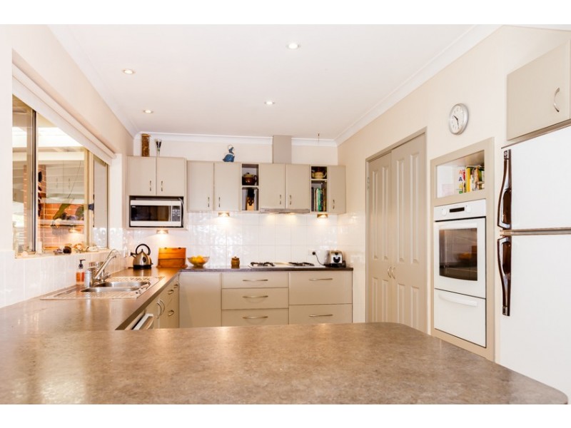 27 Nutbush Avenue, Falcon WA 6210