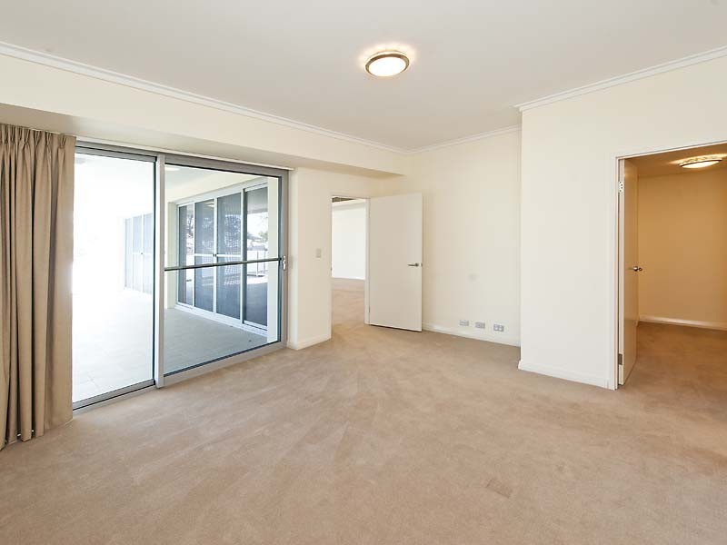 56/30 Sirrocco Drive, Erskine WA 6210