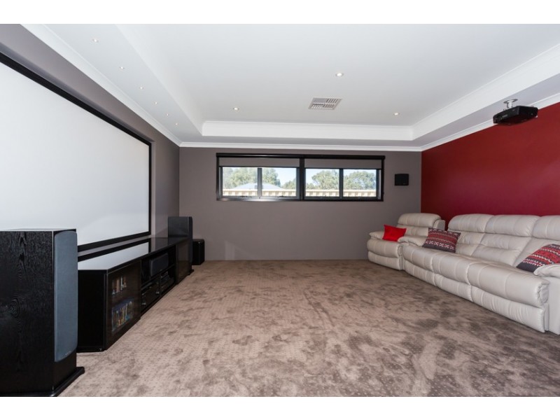 13 Currancy Lass Rise, Madora Bay WA 6210