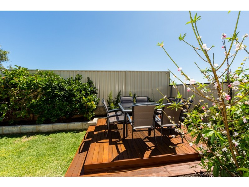 13 Currancy Lass Rise, Madora Bay WA 6210