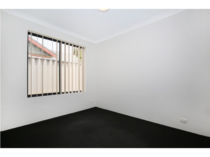 1B Hobley Street, Mandurah WA 6210