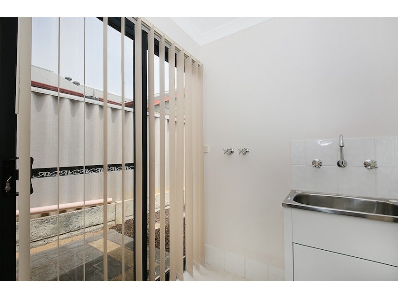 1B Hobley Street, Mandurah WA 6210