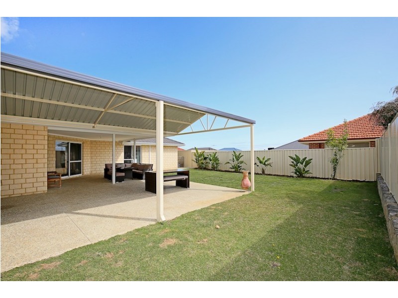 103 Lake Valley Drive, Lakelands WA 6180