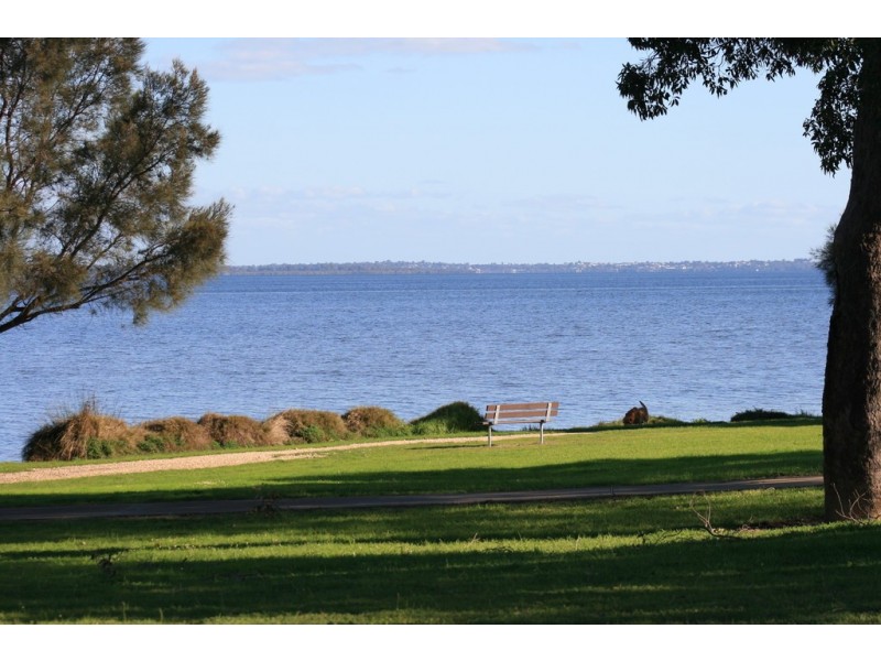 141 Darwin Terrace, Dudley Park WA 6210