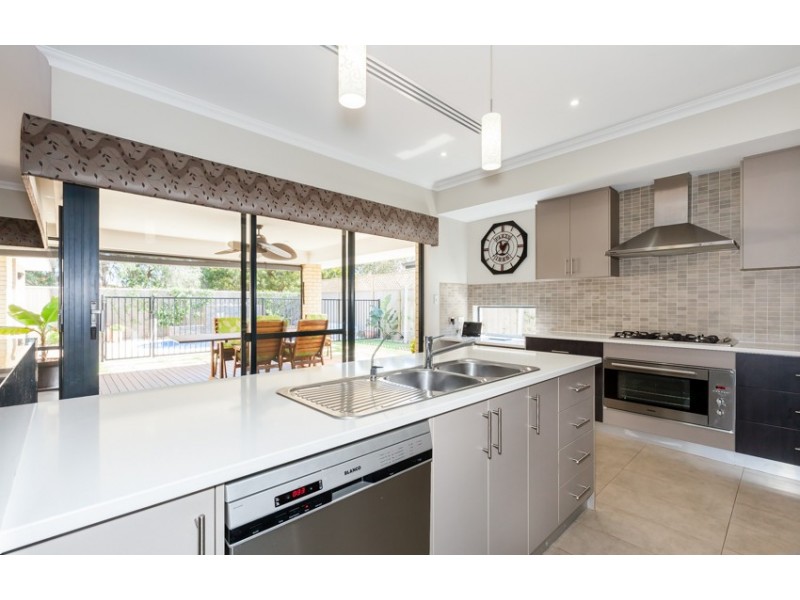 84 Flinders Street, Falcon WA 6210