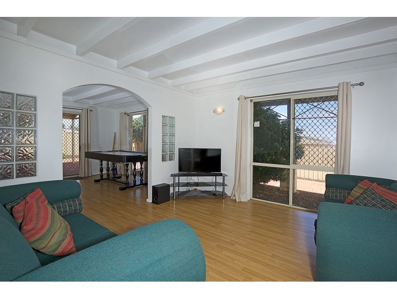 4B Magnolia Rise, Halls Head WA 6210