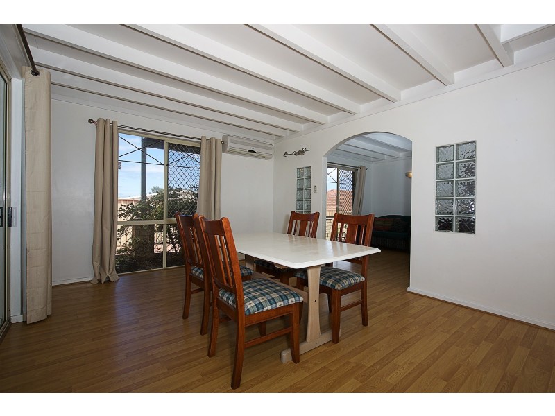 4B Magnolia Rise, Halls Head WA 6210