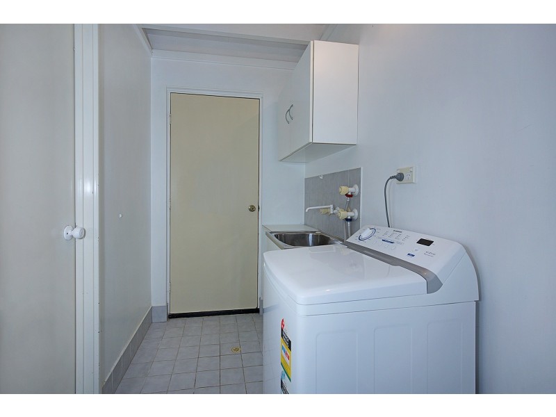 4B Magnolia Rise, Halls Head WA 6210