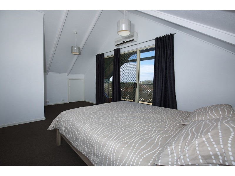 4B Magnolia Rise, Halls Head WA 6210