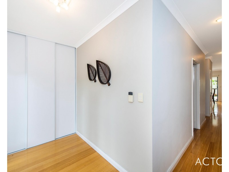 21 Gold Ridge, Wannanup WA 6210