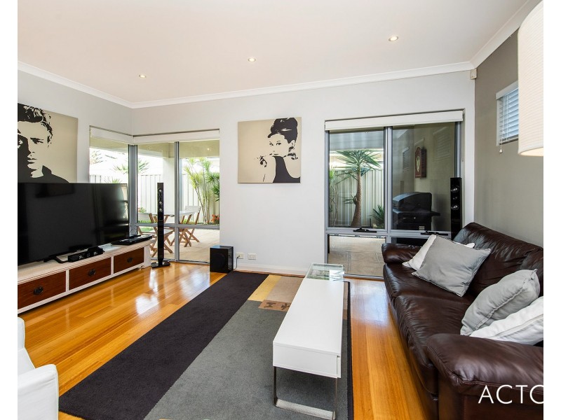 21 Gold Ridge, Wannanup WA 6210