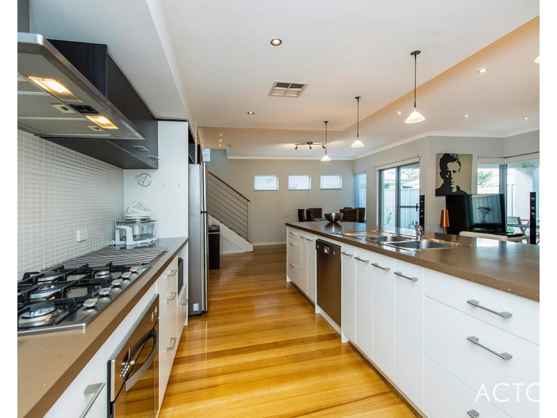 21 Gold Ridge, Wannanup WA 6210