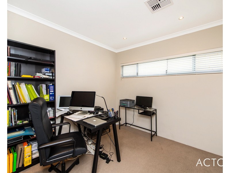 21 Gold Ridge, Wannanup WA 6210