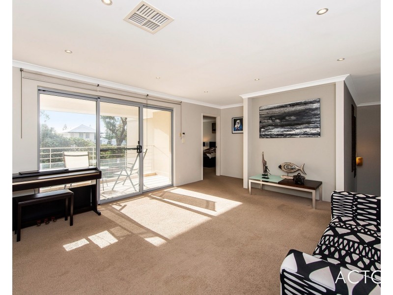 21 Gold Ridge, Wannanup WA 6210