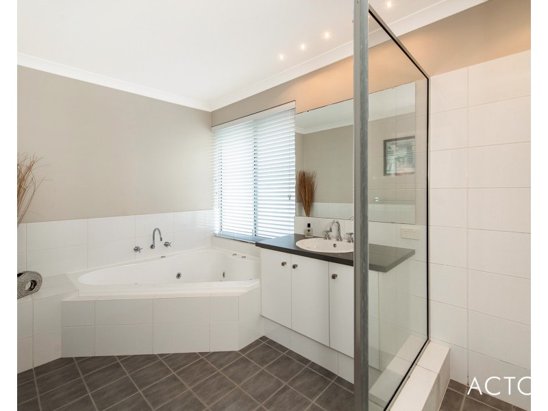 21 Gold Ridge, Wannanup WA 6210