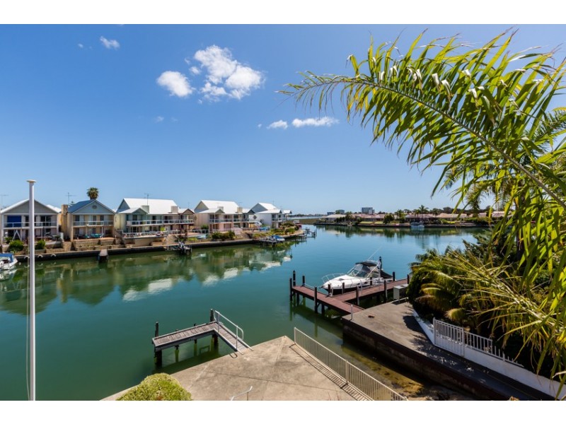 16 Fortescue Court, Dudley Park WA 6210