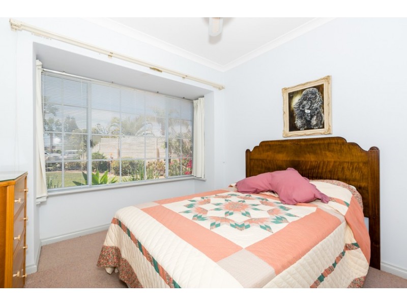 16 Fortescue Court, Dudley Park WA 6210