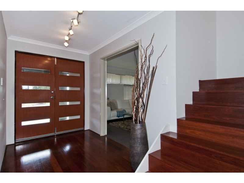 26 Sail Avenue, Wannanup WA 6210