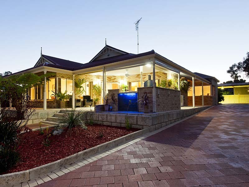 9 Norton Avenue, Mandurah WA 6210