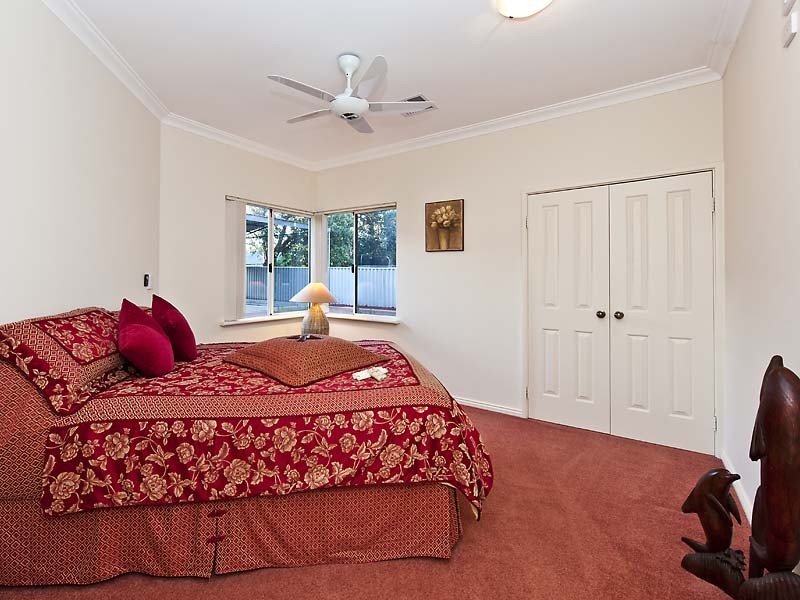 9 Norton Avenue, Mandurah WA 6210