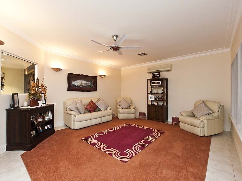 9 Norton Avenue, Mandurah WA 6210