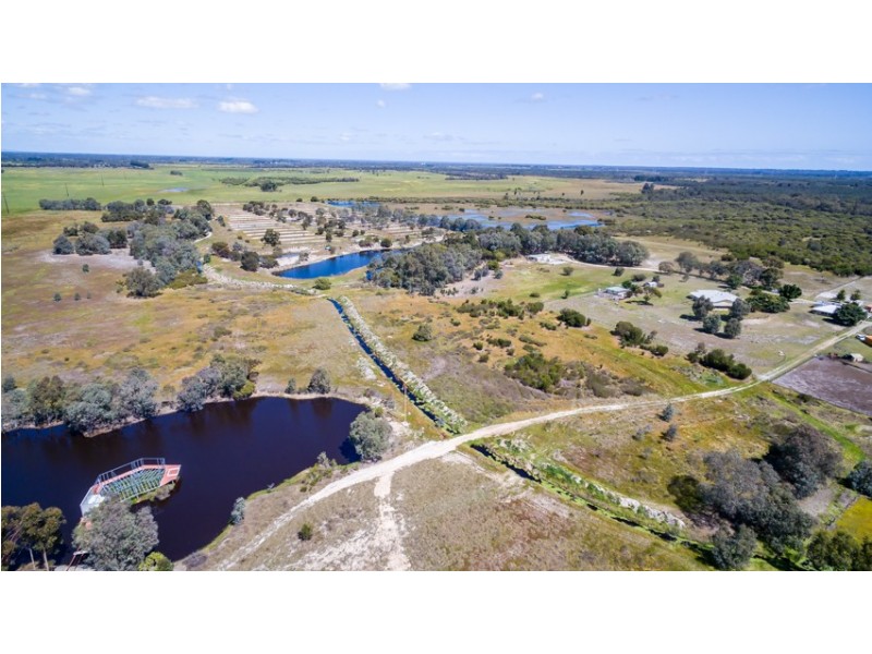 899 Elliott Road, Keysbrook WA 6126